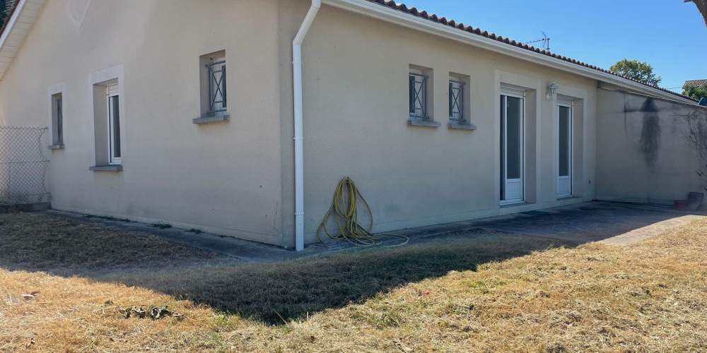 maison à ST LOUBES (33450)